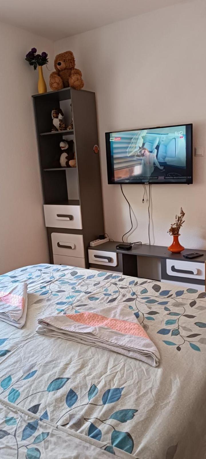 Apartman Denis Una Luzine Экстерьер фото